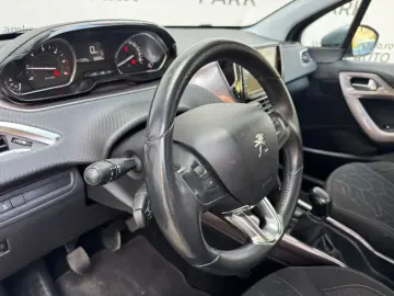 Peugeot 2008 – 1.6 diesel