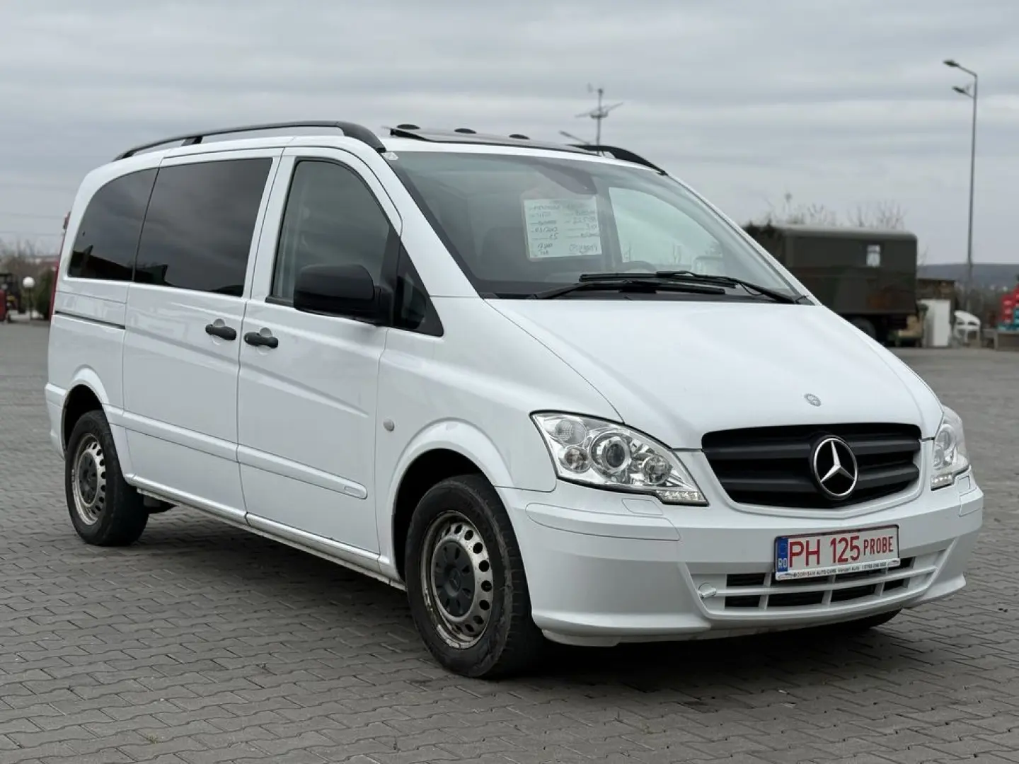 Mercedes Vito Business 8 1   CUTIE AUTOMATA   LED   2013