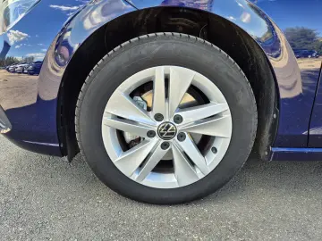 Volkswagen Golf 1.0 eTSI MHEV 110 CP DSG Life 2024