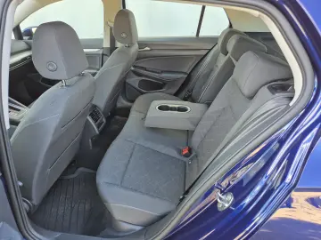 Volkswagen Golf 1.0 eTSI MHEV 110 CP DSG Life 2024