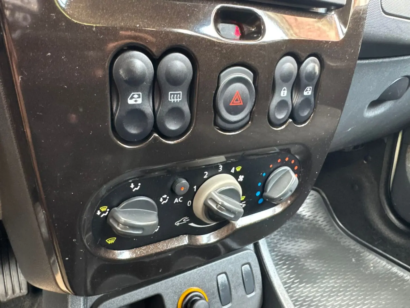 Dacia Duster  – 2011