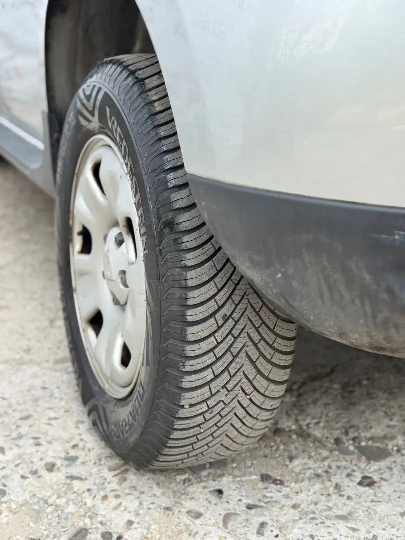 Dacia Duster  – 2011