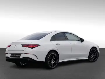 Mercedes-Benz CLA 200 Coupé  AMG NIGHT NAVI MBeam PANO 360