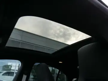 Mercedes-Benz CLA 200 Coupé  AMG NIGHT NAVI MBeam PANO 360