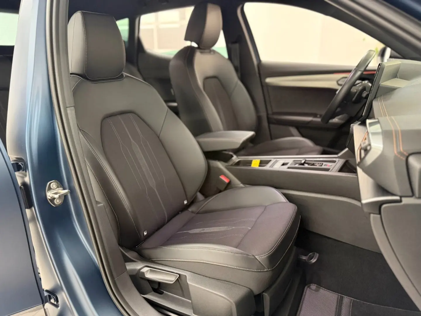 Formentor 4Drive Keyless Digi-Cock 360 ACC