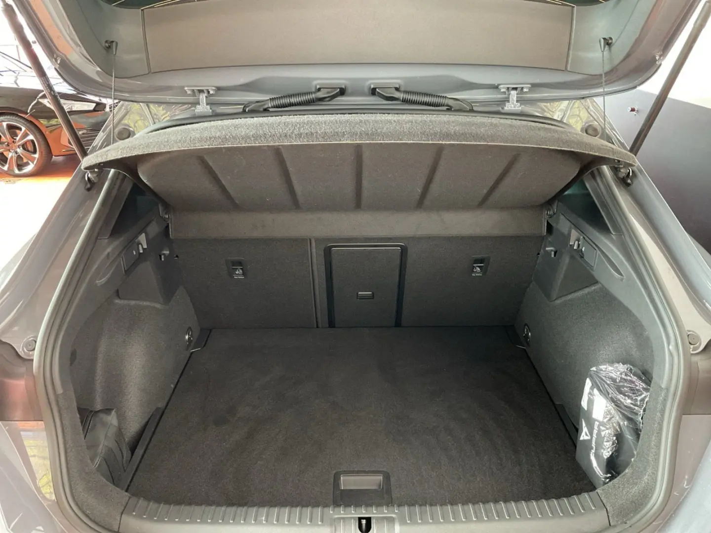 Formentor VZ 2.0 TSI DSG LED NAVI ACC KAMERA