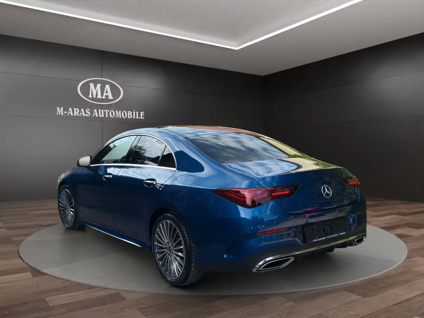 Mercedes-Benz CLA 200 AMG Pano Head.Up Burmester 360