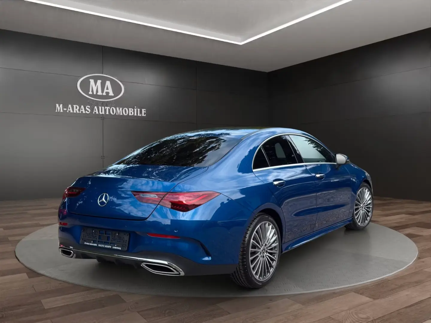 Mercedes-Benz CLA 200 AMG Pano Head.Up Burmester 360