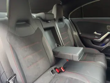 Mercedes-Benz CLA 200 AMG Pano Head.Up Burmester 360