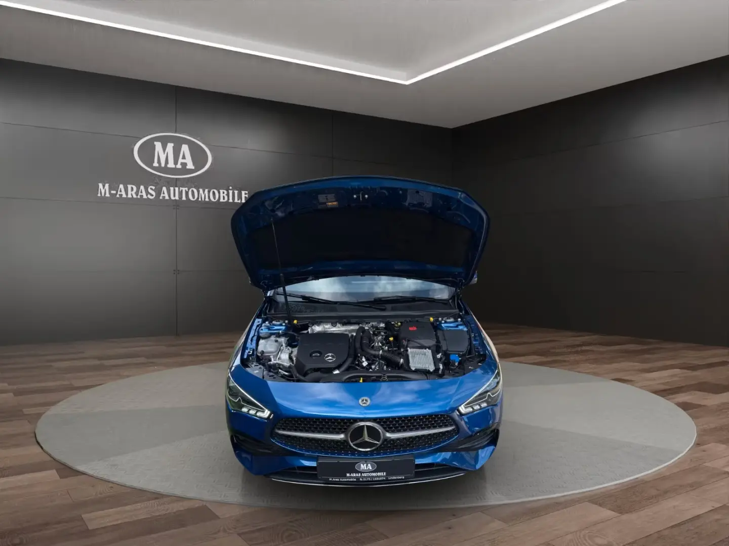 Mercedes-Benz CLA 200 AMG Pano Head.Up Burmester 360