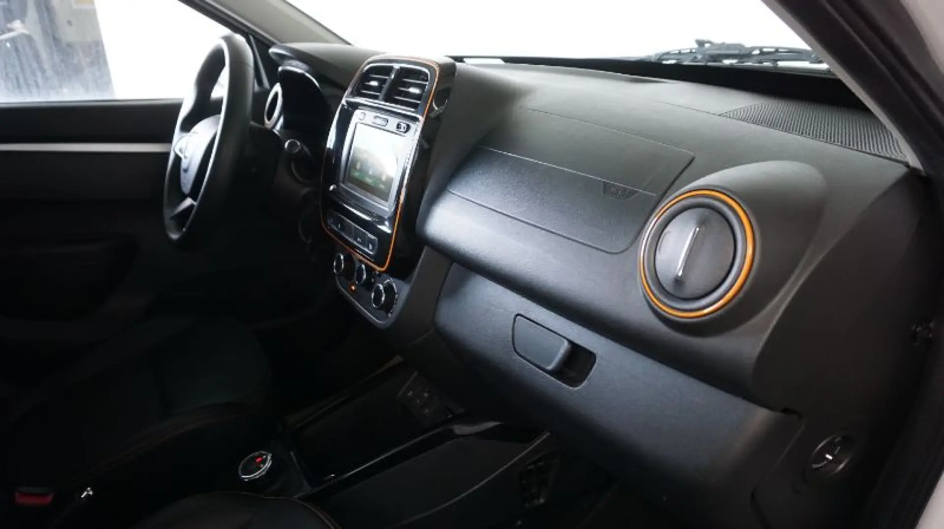 DACIA SPRING BEV 27kWh Expression Plus Auto