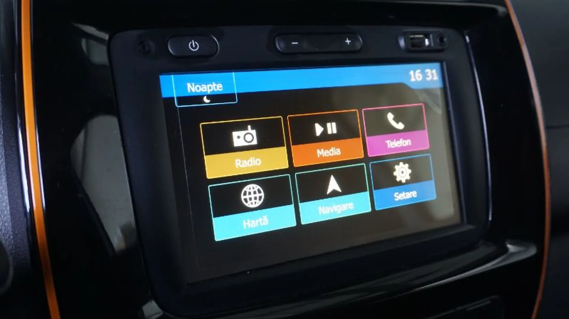 DACIA SPRING BEV 27kWh Expression Plus Auto