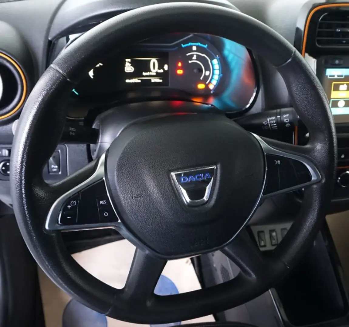 DACIA SPRING BEV 27kWh Expression Plus Auto