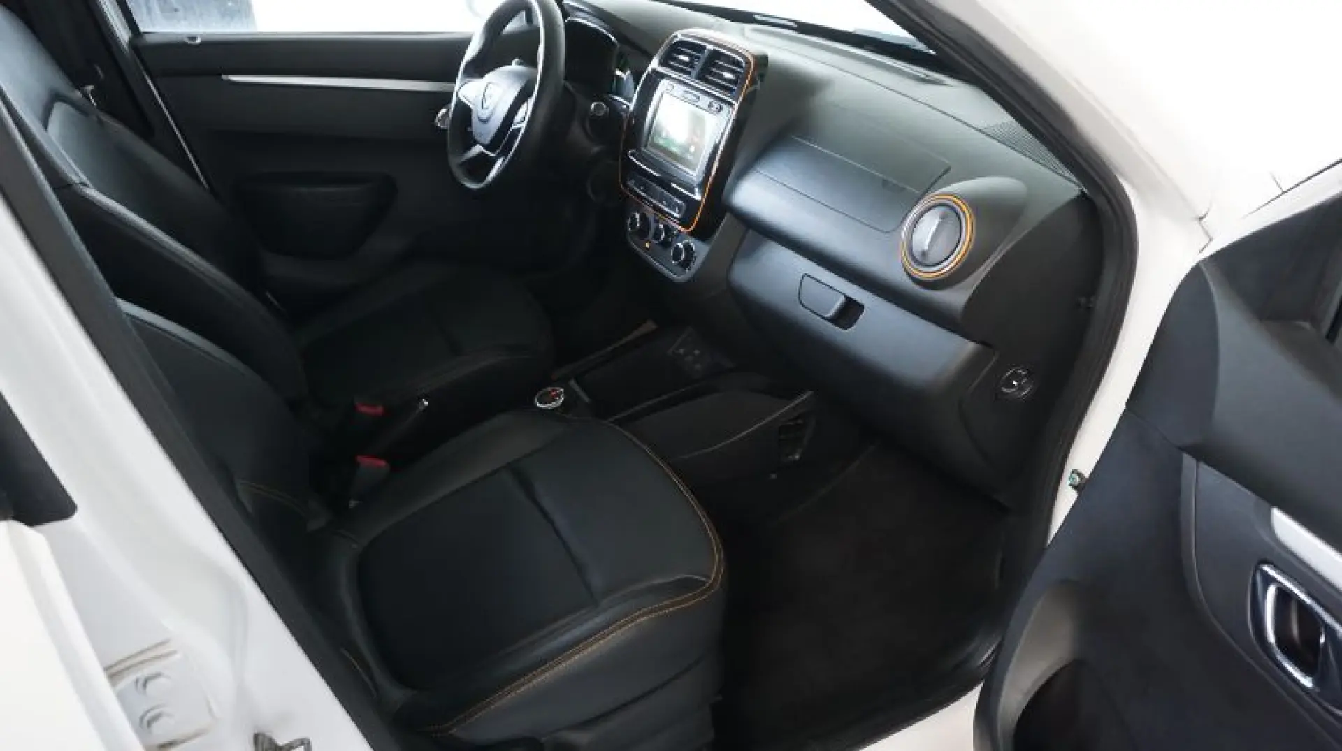 DACIA SPRING BEV 27kWh Expression Plus Auto