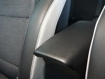 RENAULT CAPTUR 1.6 E-Tech 160CP Intens Plug-In