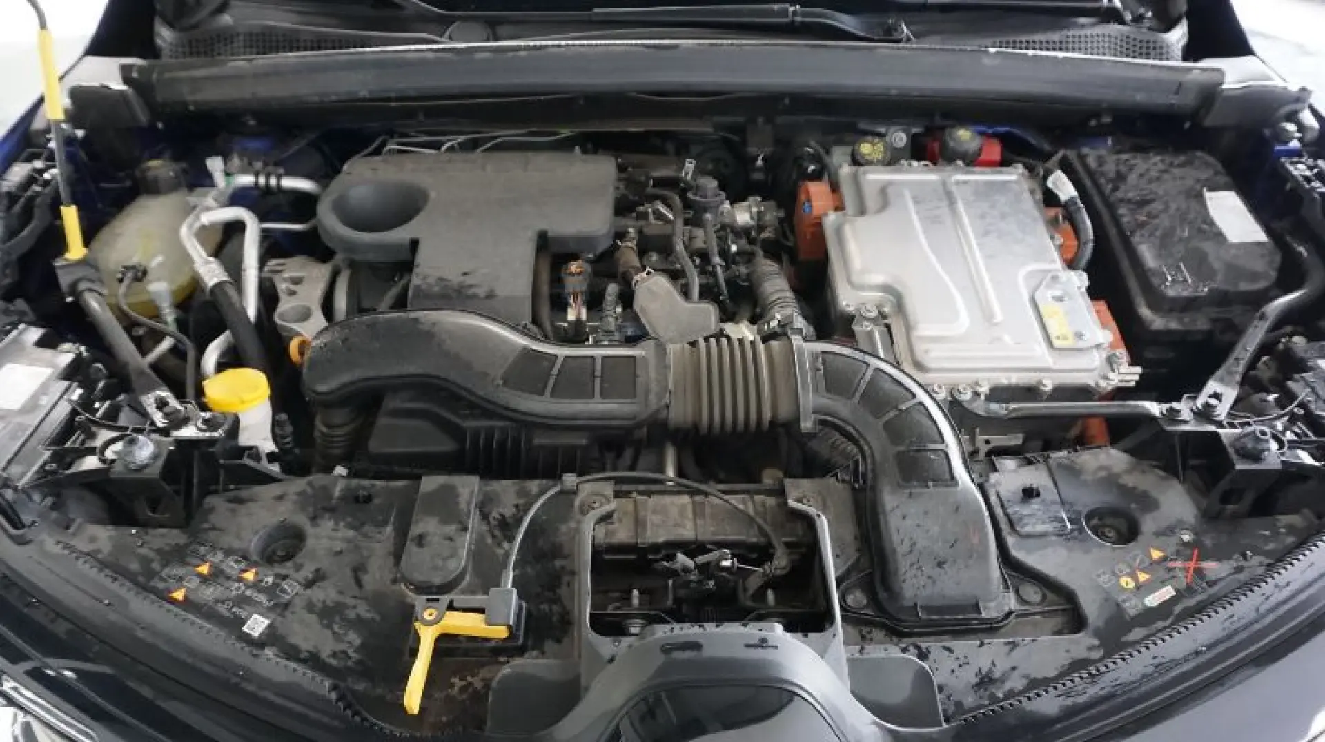 RENAULT CAPTUR 1.6 E-Tech 160CP Intens Plug-In