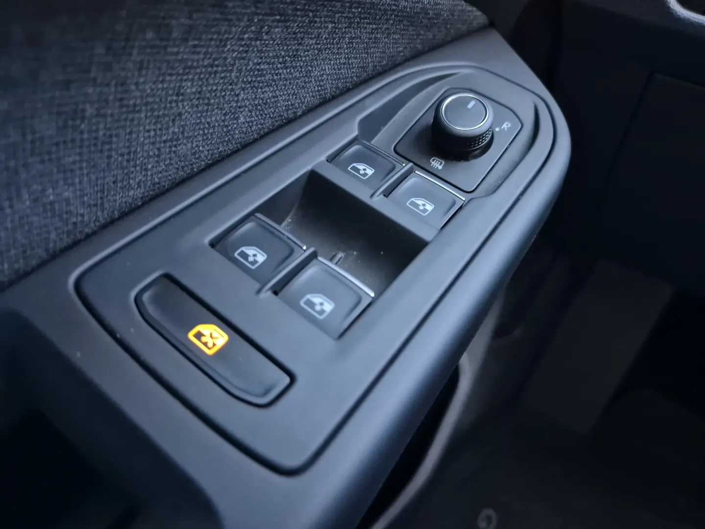 Volkswagen Golf 1.0 eTSI MHEV 110 CP DSG Life 2024