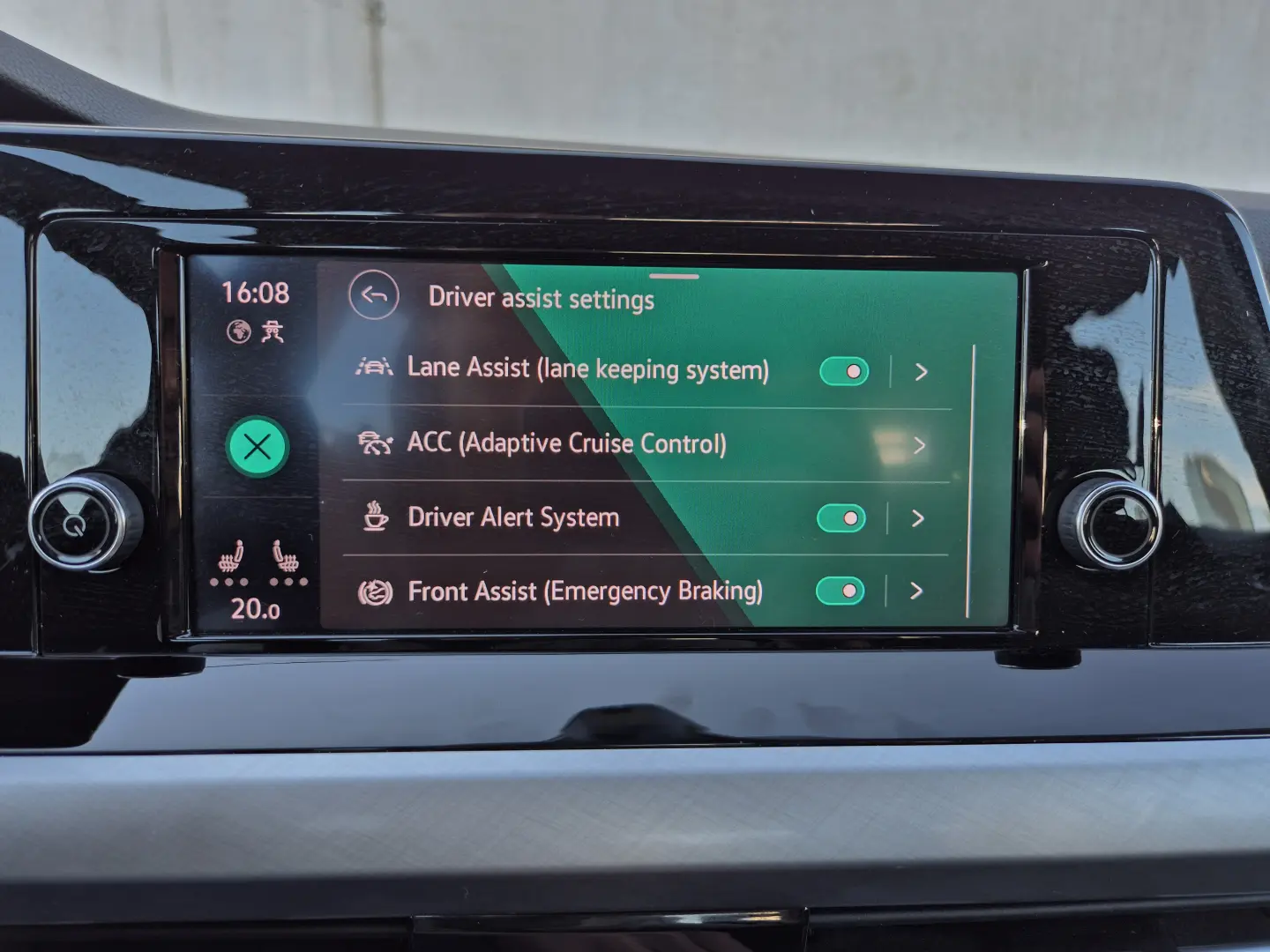 Volkswagen Golf 1.0 eTSI MHEV 110 CP DSG Life 2024