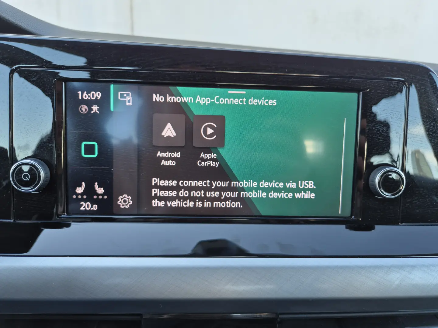 Volkswagen Golf 1.0 eTSI MHEV 110 CP DSG Life 2024