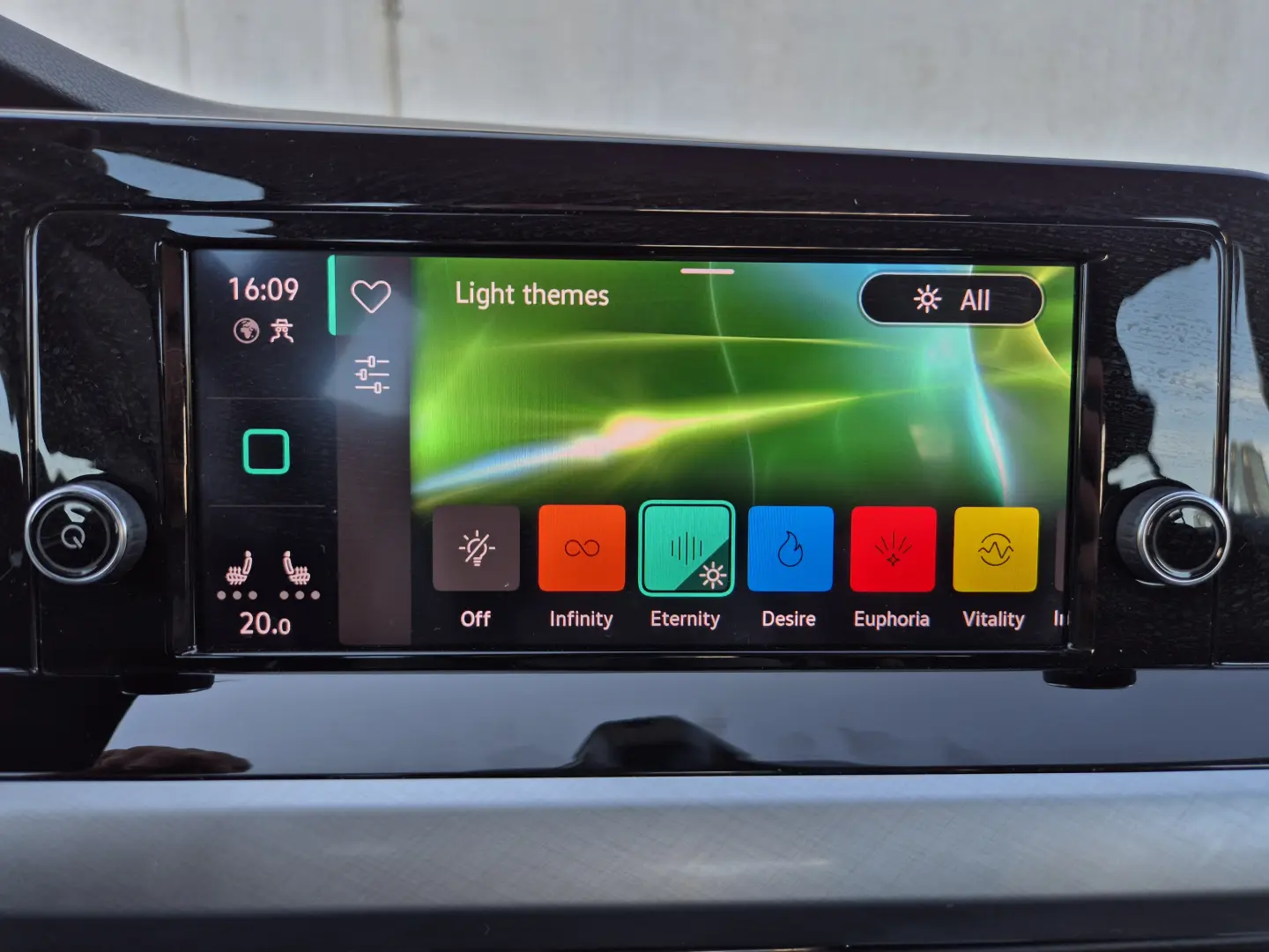 Volkswagen Golf 1.0 eTSI MHEV 110 CP DSG Life 2024