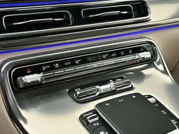 V 300 d 4MATIC EXCLUSIVE Lang AHK Standhz Distr