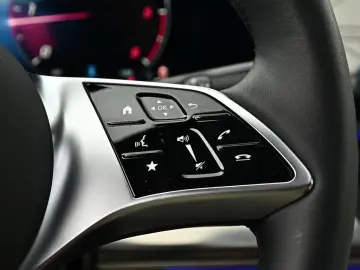 V 300 d 4MATIC EXCLUSIVE Lang AHK Standhz Distr