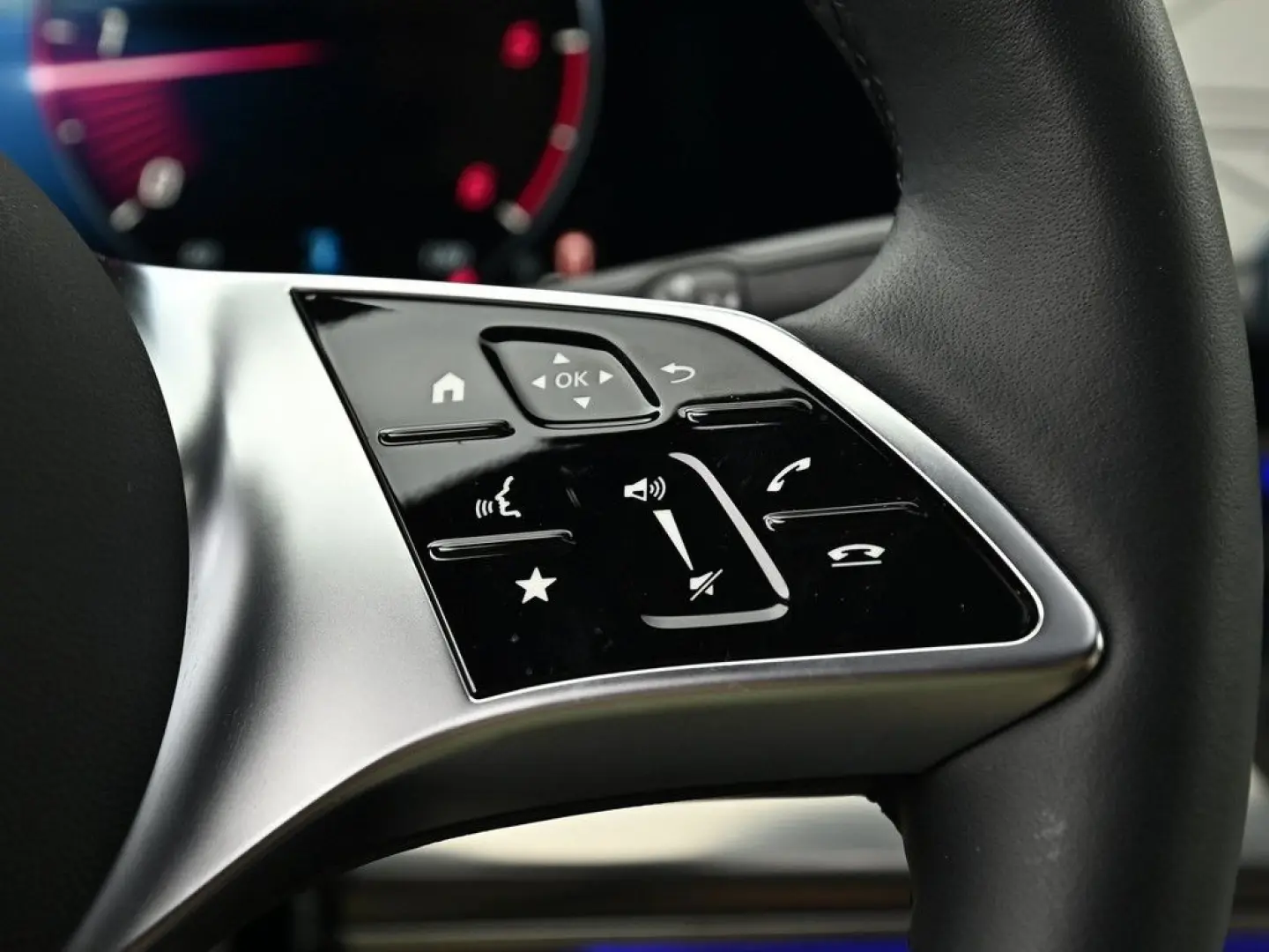 V 300 d 4MATIC EXCLUSIVE Lang AHK Standhz Distr