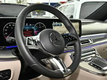 V 300 d 4MATIC EXCLUSIVE Lang AHK Standhz Distr