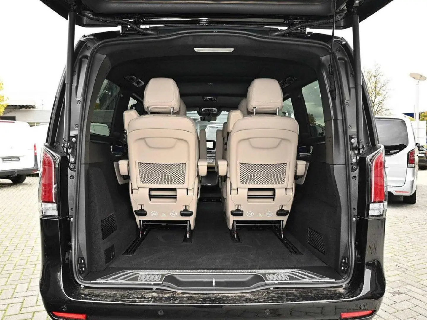 V 300 d 4MATIC EXCLUSIVE Lang AHK Standhz Distr