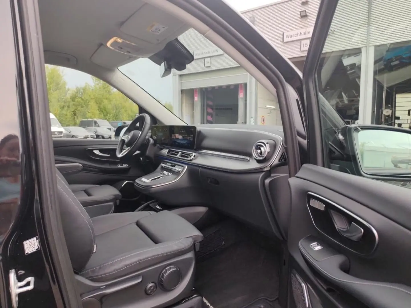 V 250 Avantgarde AMG Pano Airmatic Distr Sitzluf