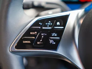 V 250 d AVANTGARDE Lang AMG Line AIRMATIC Pano