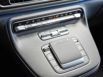 V 250 d AVANTGARDE Lang AMG Line AIRMATIC Pano