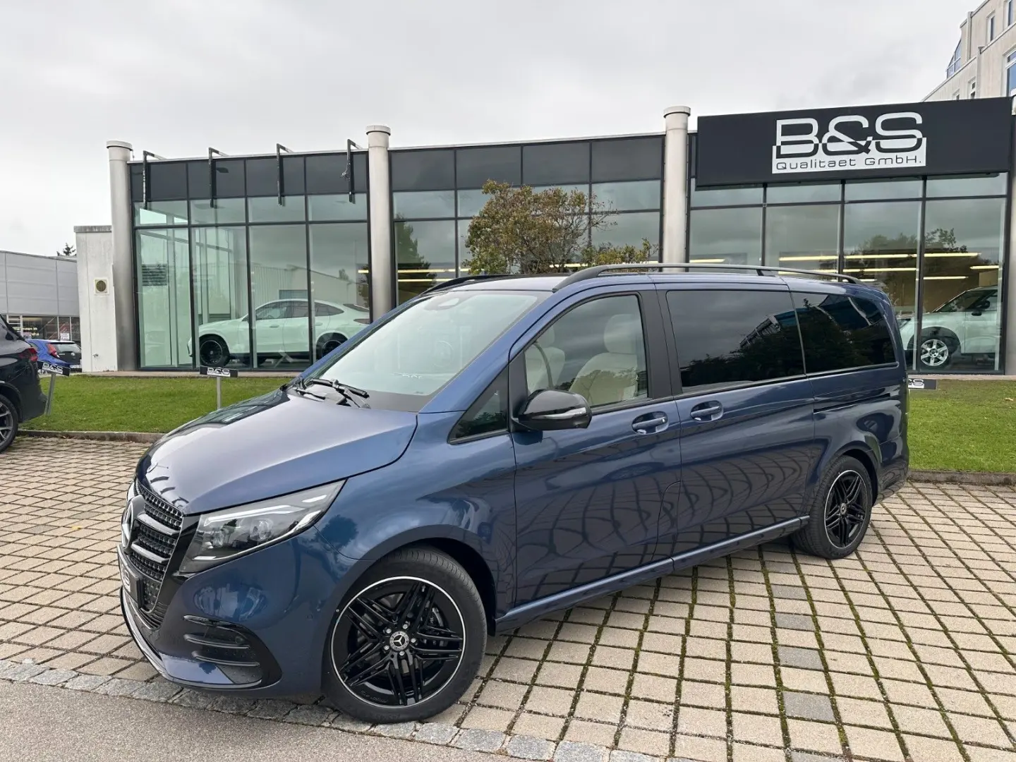 V300d 4MATIC EXCLUSIVE lang DISTR BURM PANO AHK.