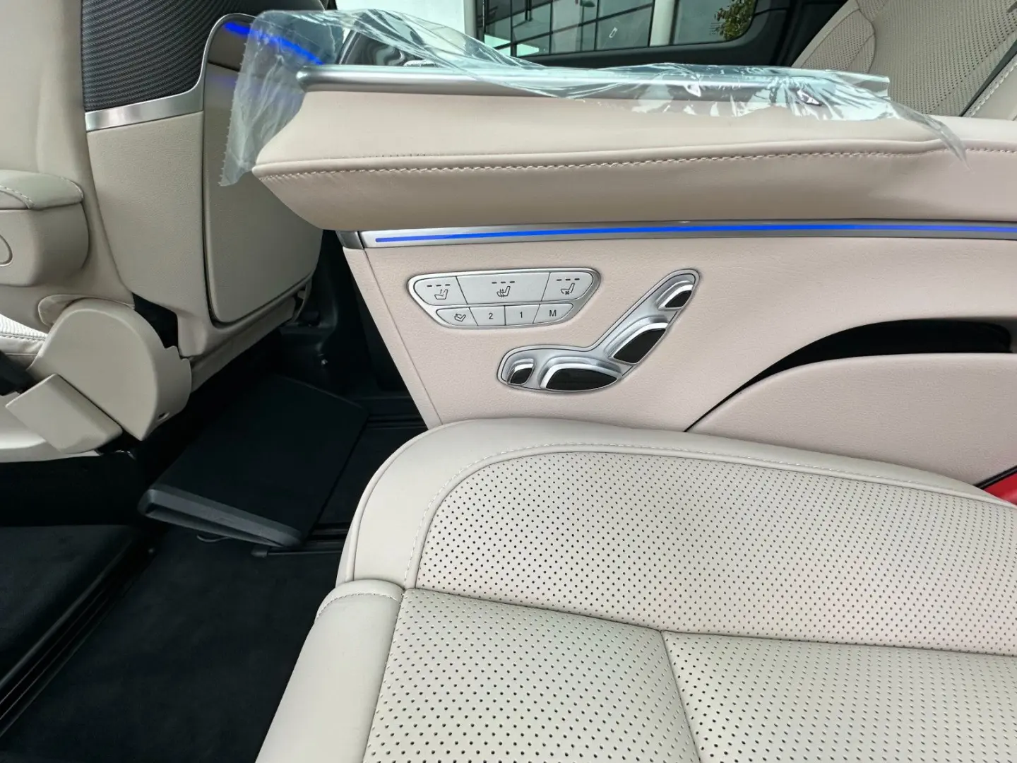 V300d 4MATIC EXCLUSIVE lang DISTR BURM PANO AHK.