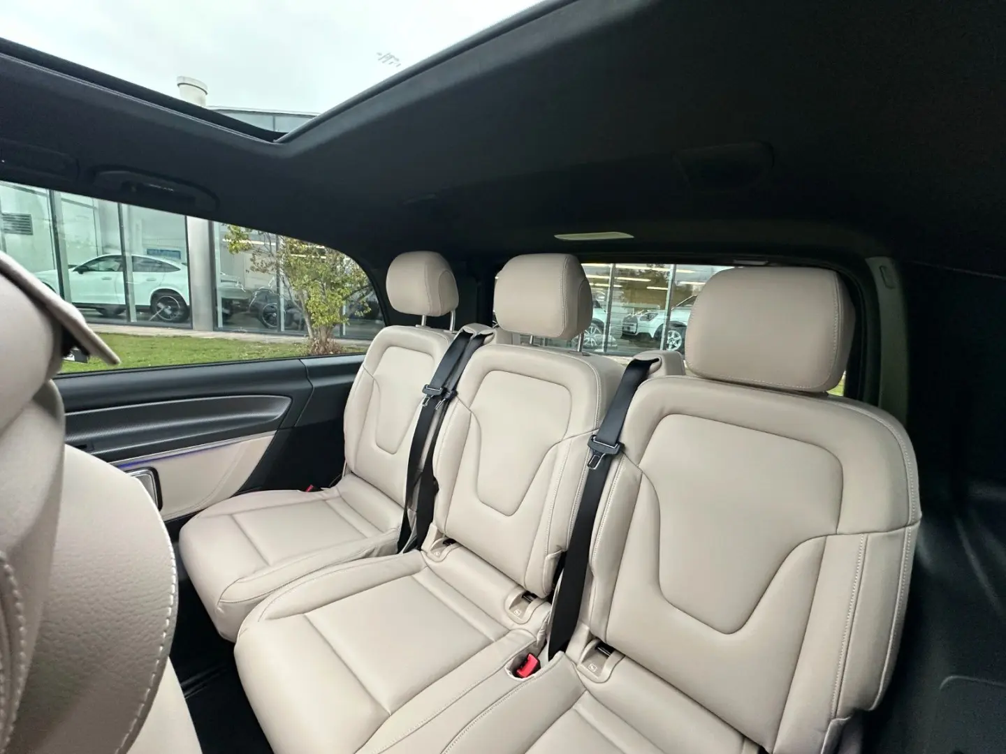 V300d 4MATIC EXCLUSIVE lang DISTR BURM PANO AHK.