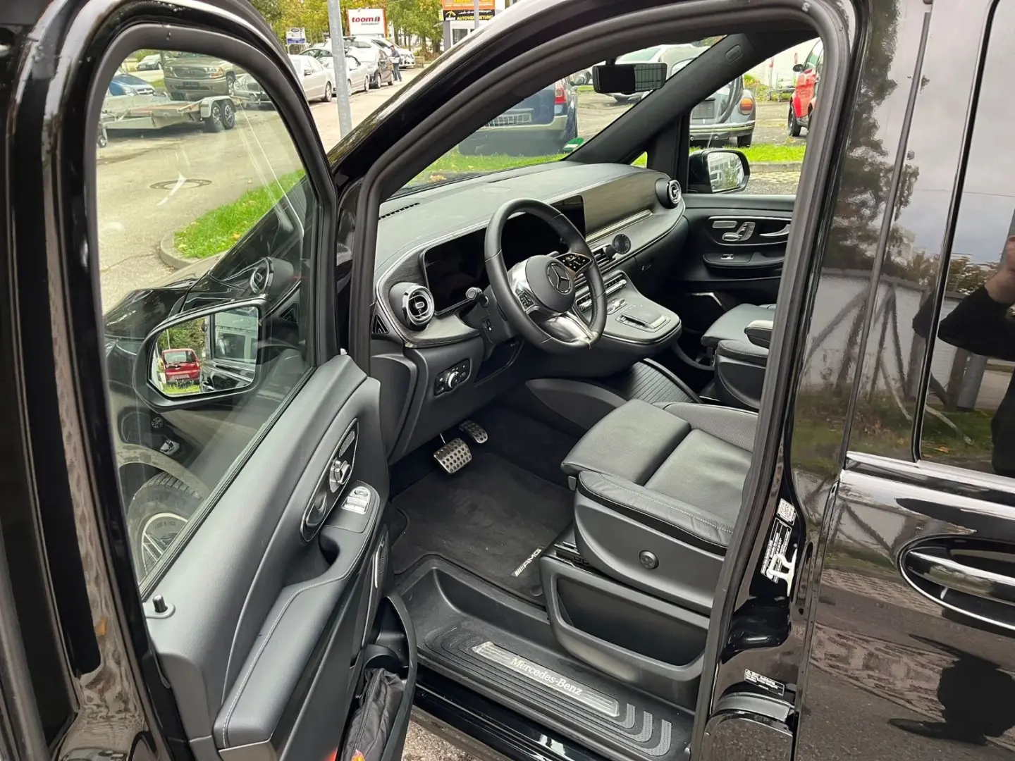 V 300 d 4M lang AMG-Night-AIRMATIC-Burmester-AHK