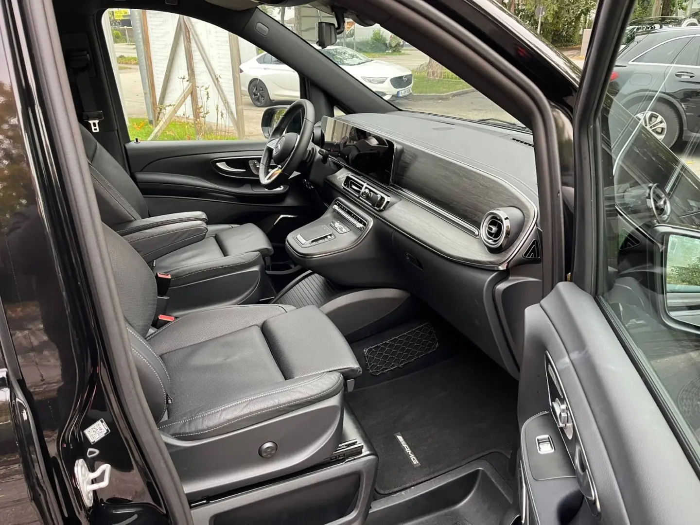 V 300 d 4M lang AMG-Night-AIRMATIC-Burmester-AHK