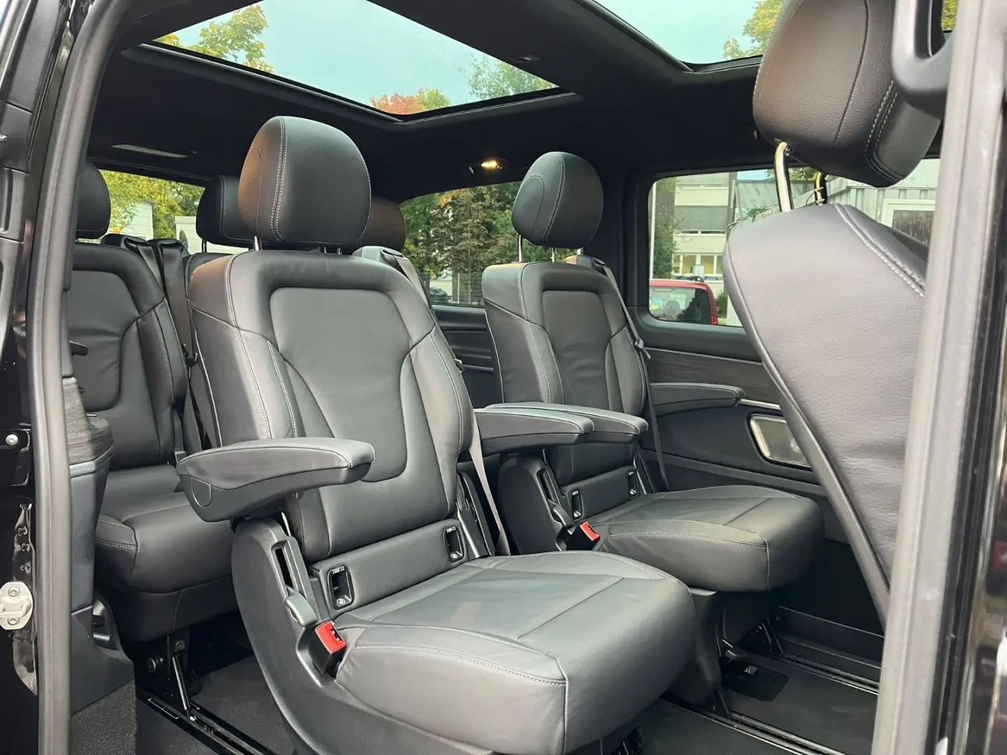 V 300 d 4M lang AMG-Night-AIRMATIC-Burmester-AHK