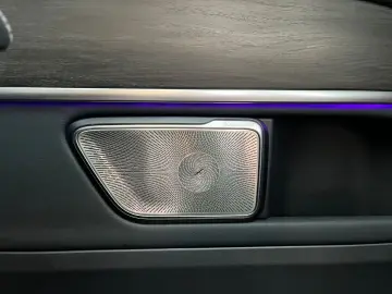 V 300 d 4M lang AMG-Night-AIRMATIC-Burmester-AHK