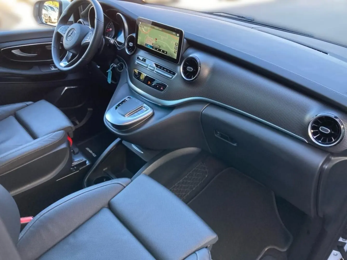 V 300d AVANTGARDE Lang Airmatic 360  LED 2.5tAHK