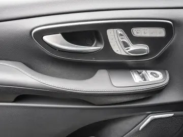 V 300 d Exclusive lang AMG Pano AIRMATIC 360