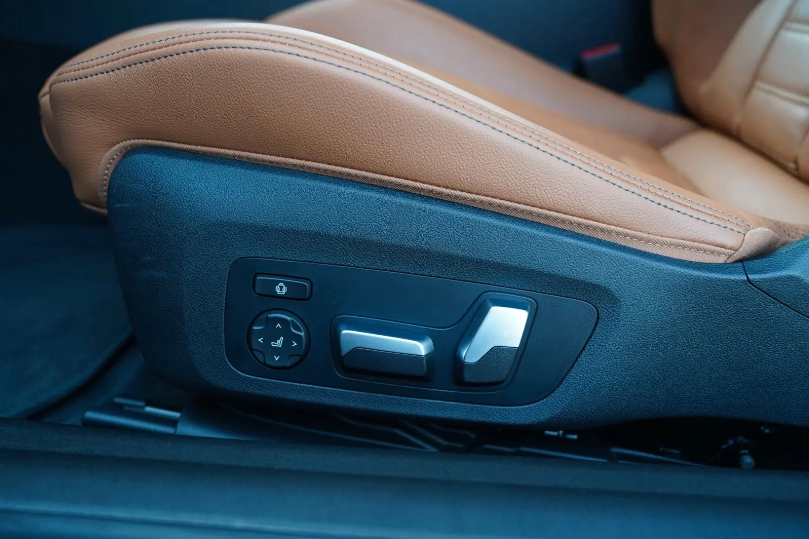 M440i xD Coupe M Sitze-Laser-ACC-360-HuD-ACC-H&K