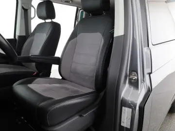 T6.1 Multivan TDI DSG 4M Generation Six  AHK  Na