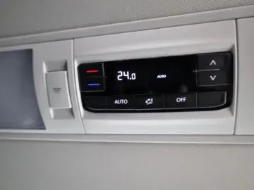 T6.1 Multivan TDI DSG 4M Generation Six  AHK  Na