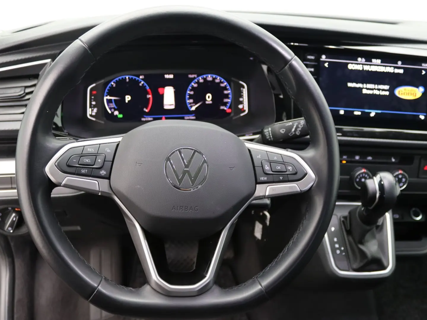 T6.1 Multivan Edition 4M DSG   Navi  Velour  LED