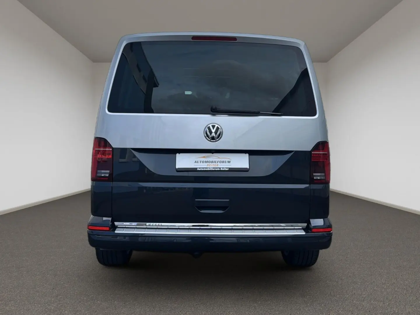 T6. Multivan Highline 4 Motion AHK DCC Leder