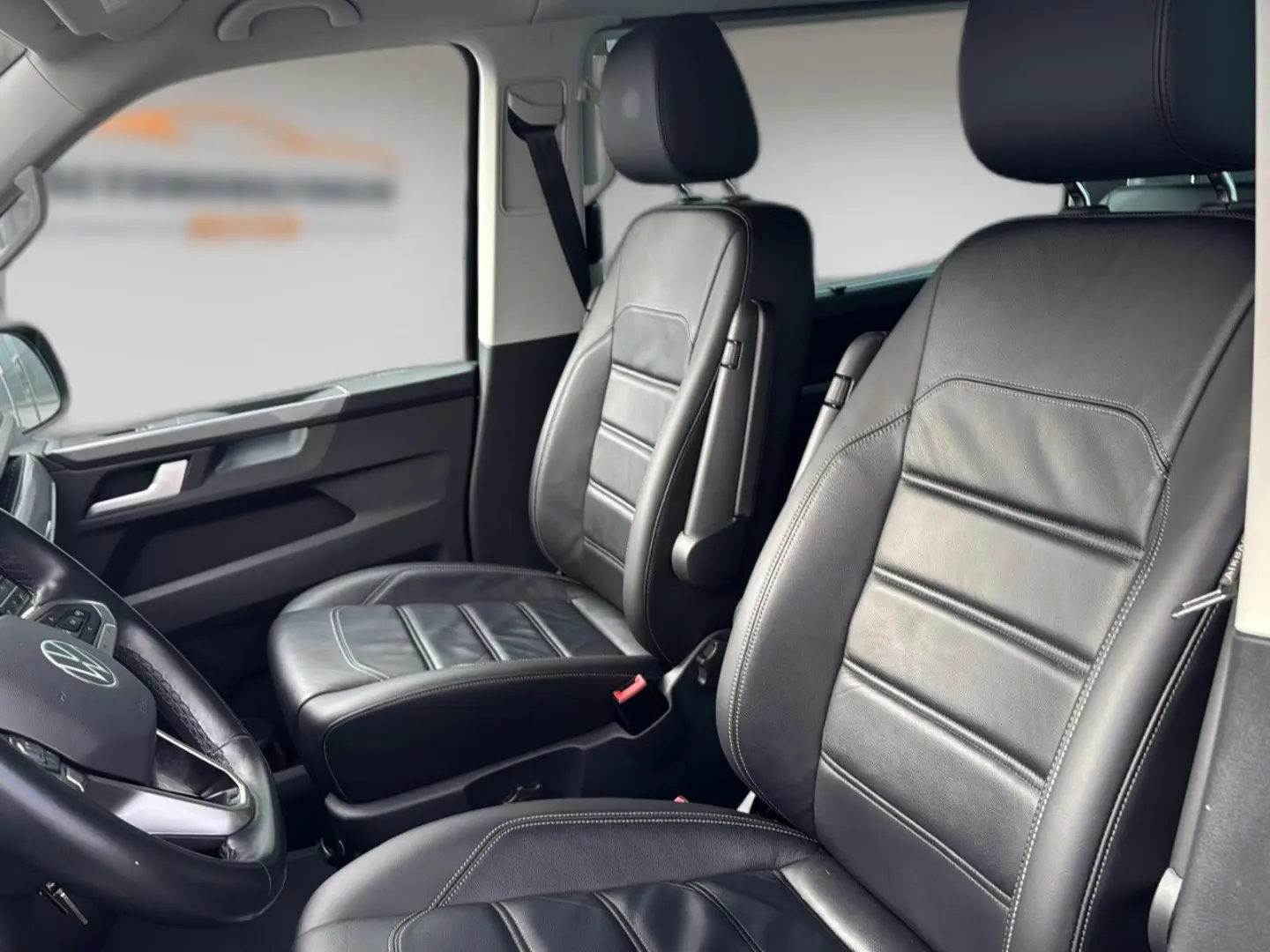 T6. Multivan Highline 4 Motion AHK DCC Leder