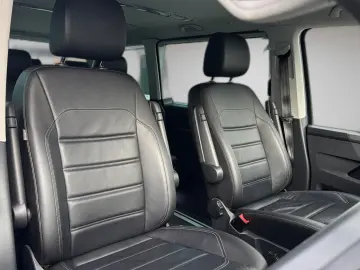 T6. Multivan Highline 4 Motion AHK DCC Leder