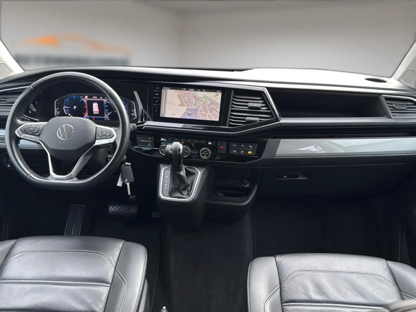 T6. Multivan Highline 4 Motion AHK DCC Leder