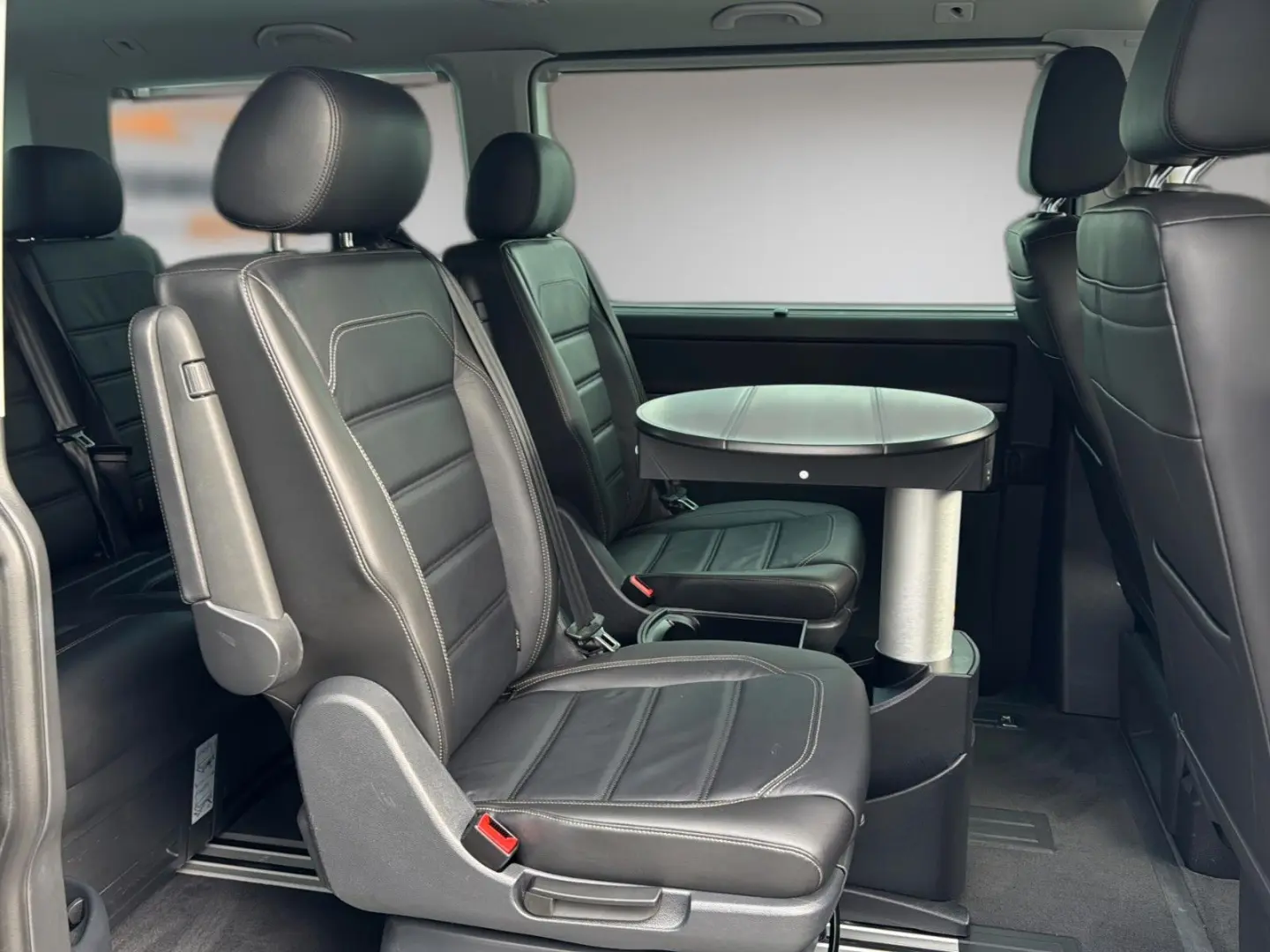 T6. Multivan Highline 4 Motion AHK DCC Leder